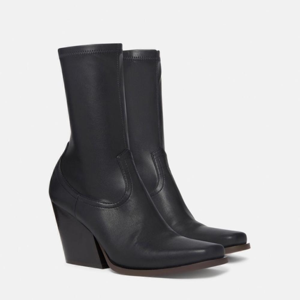 New Stella McCartney Cowboy Ankle boots size 38.5EU